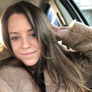 Meet your Posher, Anni